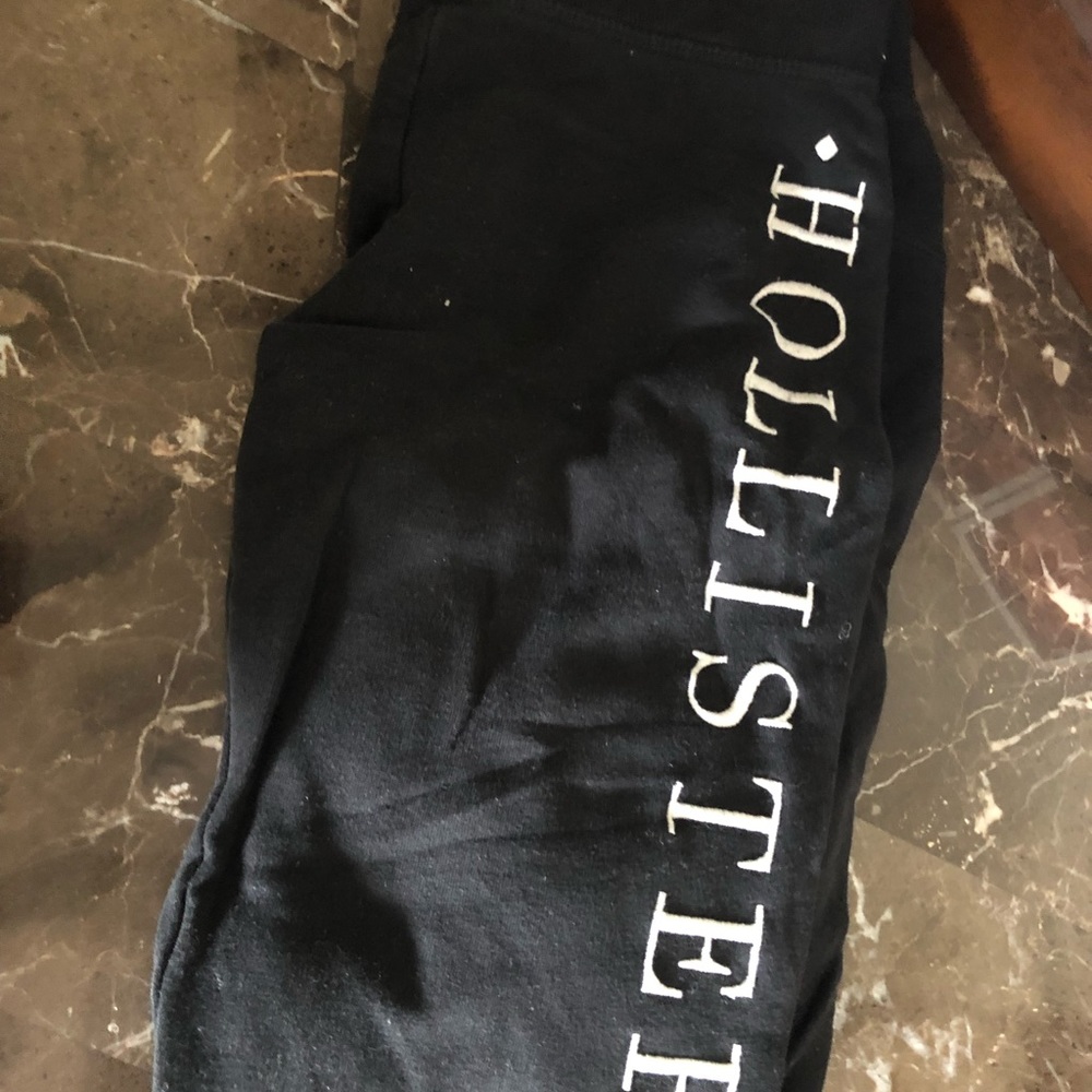 Hollister sweats
